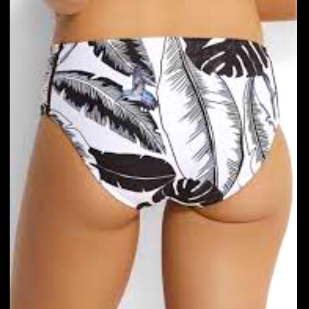 Womens Seafolly swim bottoms US 8 (AU 12) excellent condition